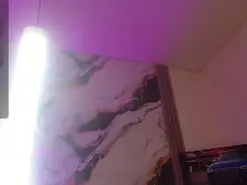 Amateur Free Live Porn of agatha_monfort1