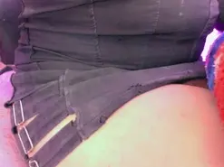Amateur Free Porn Cam of hellen_moons