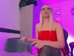 Amateur Live Porn of hellen_moons