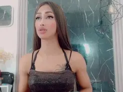 Amateur Nude Webcam of HilaryRodriguez