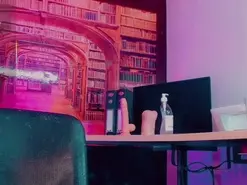 Amateur Live Porn of emeli_roushot