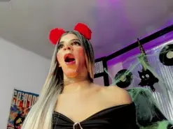Amateur Live Sex Cam of monserrat_x