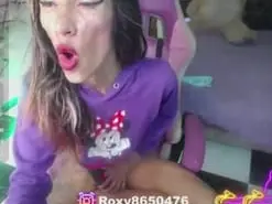 Amateur Adult Video Chat of roxy_roxxan