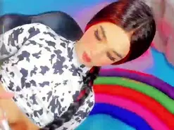 Amateur Live Porn of kristalmiuller_