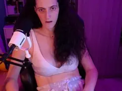 Amateur Live Sex Cam of MemiSecrets