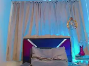 Cam4 Free Live Porn of valentina_kiss1