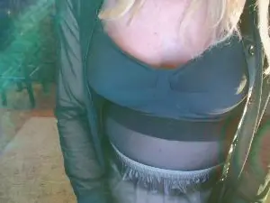 Cam4 Live Sex Cam of Horny_DWT