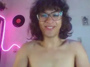 Cam4 Live Porn of mestrapokemon