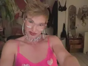 Cam4 Adult Video Chat of pinkyfagyboy