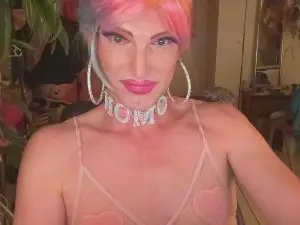 Cam4 Free Live Porn of pinkyfagyboy