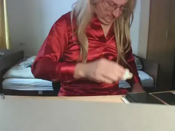 Cam4 Private Sex Chat of ShinyLarissa