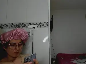 Cam4 Free Live Porn of sweet__suck69