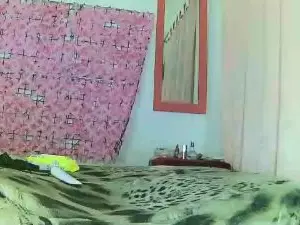Cam4 Live Porn of esmeraldaruiz