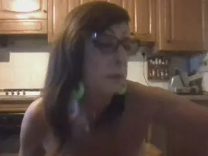 Cam4 Live Porn of Tiabet