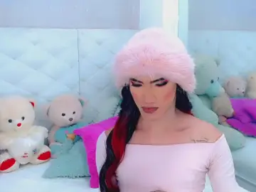 Cam4 Free Live Porn of alanna_dolls