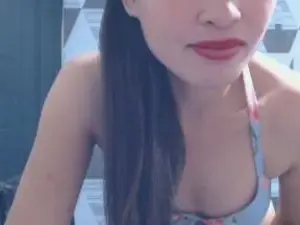 Cam4 Live Sex of hugecockpretty