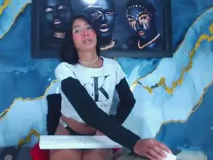 Cam4 Free Live Porn of LuxuryQueens