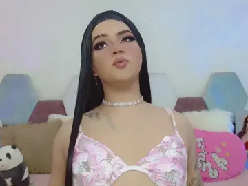 Cam4 Live Porn of miss_adriana43