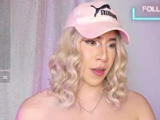 Camsoda Free Porn Cam of alonehazel01