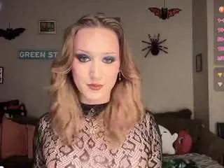 Camsoda Adult Webcam of greenxxxqueen