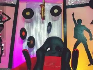 Camsoda Adult Webcam of mayka-brunette01