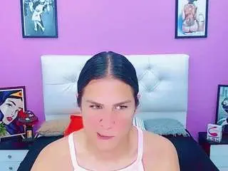 Camsoda Nude Webcam of azley-sweet