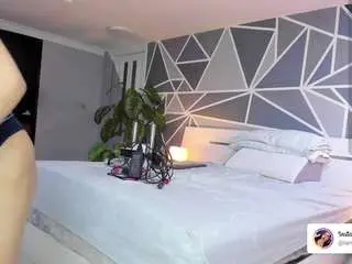 Camsoda Adult Webcam of charolbruce