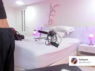 Camsoda Live Sex Cam of charolbruce