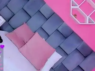 Camsoda Watch Live Sex Cams of veroniica-mist