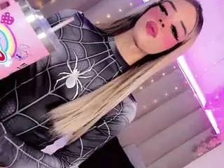 Camsoda Watch Live Sex Cams of ninaa-keyli