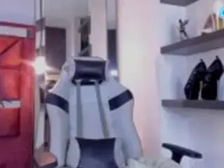 Camsoda Nude Webcam of katadelafontaine
