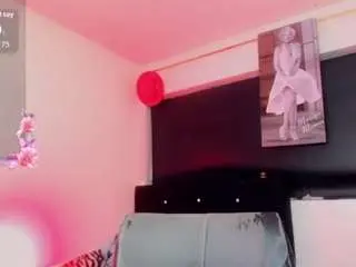Camsoda Watch Live Sex Cams of kendall-hornyy