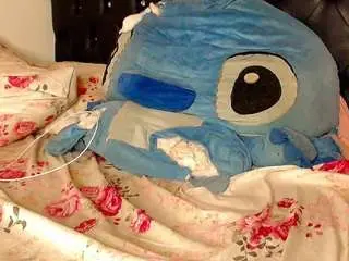 Camsoda Nude Webcam of sharonlacam23