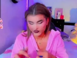Camsoda Watch Live Sex Cams of chloe-hot-xxx