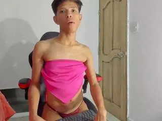 Camsoda Adult Webcam of roussy-hade