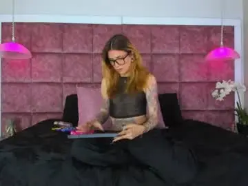 Chaturbate Live Sex of jessiegarvet19