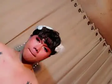 Chaturbate Live Sex Cam of sassyffyra69