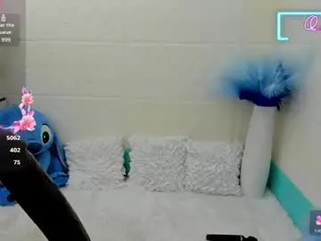 Chaturbate Live Sex Cam of denychantall