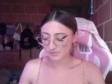 Chaturbate Live Porn of andrea_camila