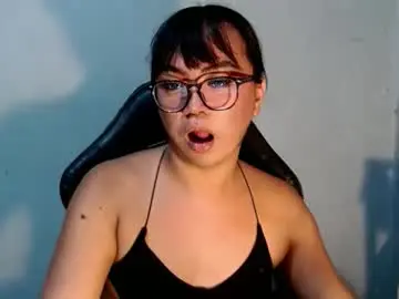 Chaturbate Live Sex Cam of tyla_23