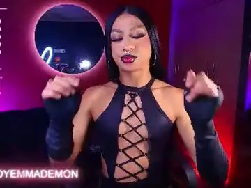 Chaturbate Live Porn of emma_demonn