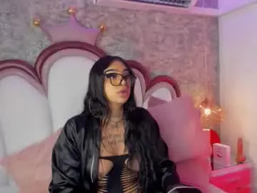 Chaturbate Live Sex Cam of khelany_isyy