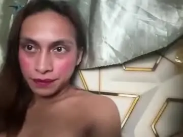 Chaturbate Live Sex Cam of queenfoxylady
