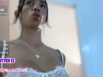 Chaturbate Adult Video Chat of trixieemerald