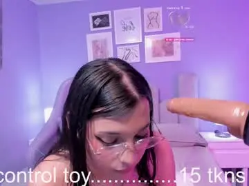 Chaturbate Best live sex cam show of lucrecia_sucker
