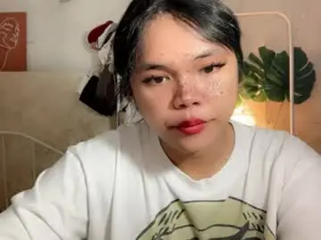 Chaturbate Live Sex Cam of sweetasian_leith20