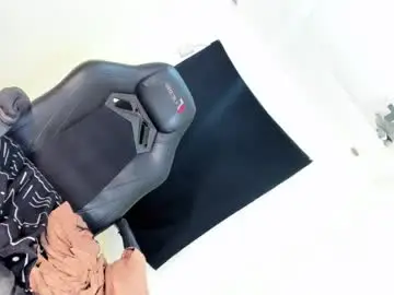 Chaturbate Free Porn Cam of candyssluttt