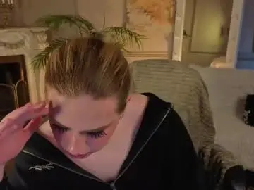 Chaturbate Live Sex Cam of jes_solar