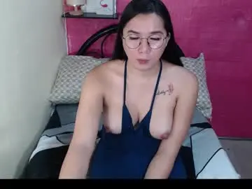 Chaturbate Watch Live Sex Cams of prettypetiteashley