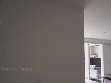 Chaturbate Live Sex Cam of sweetest_bella